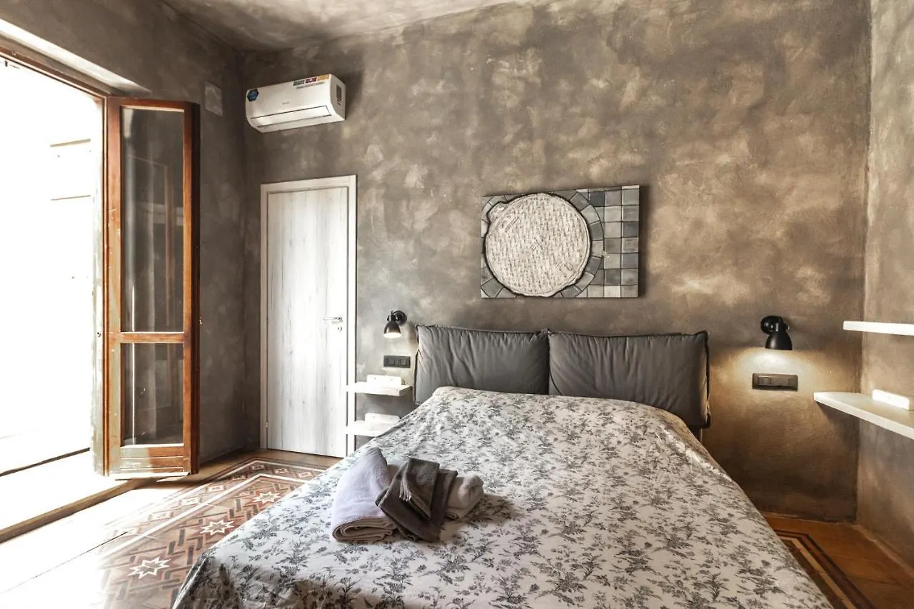 Bed & Breakfast La Locanda Del Teatro Milan Italy